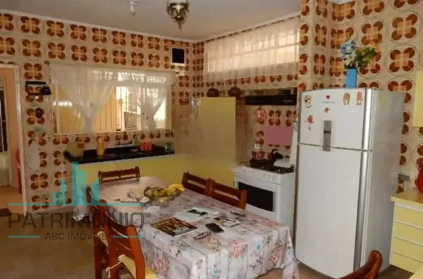 Casa disponível para venda no Bairro Olímpico — São Caetano do Sul!