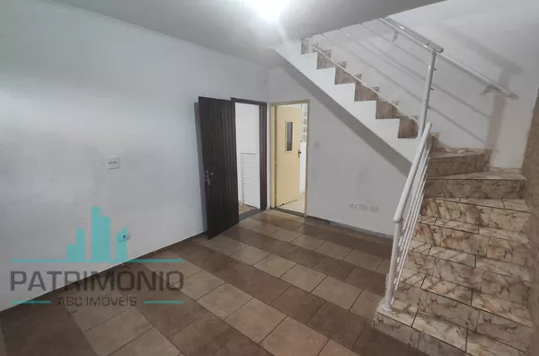 Sobrado à venda no Bairro Cerâmica em São Caetano Do Sul.