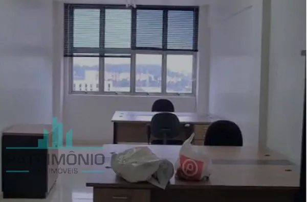 Sala comercial à venda no bairro Fundação em São Caetano do Sul. 