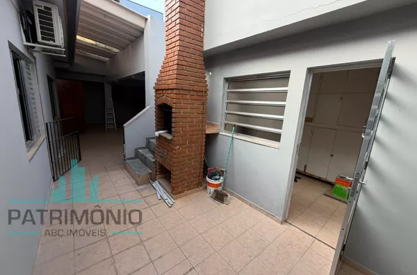 Casa para locação no bairro Cerâmica em São Caetano do Sul.