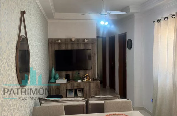 Apartamento à venda no Bairro Utinga em Santo André. 