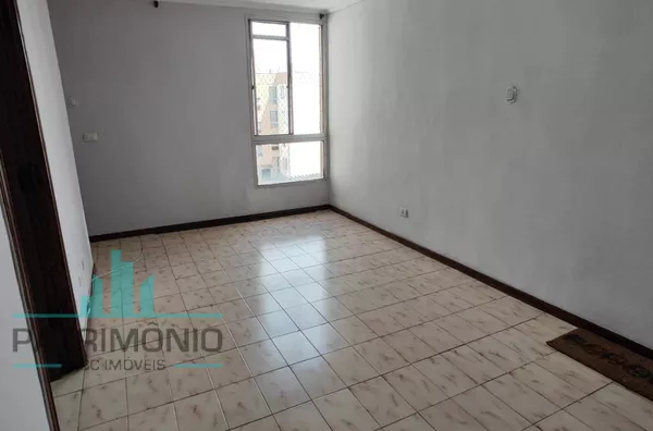 Apartamento para locação no Conjunto dos Radialistas.