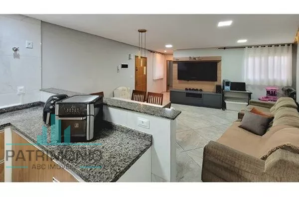 Cobertura à venda na Vila Luzita em Santo André. 