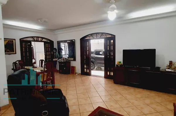 Sobrado à venda no bairro Cerâmica - São Caetano do Sul.