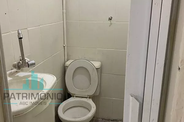 Casa para locação no bairro Nova Gerty em São Caetano do Sul.