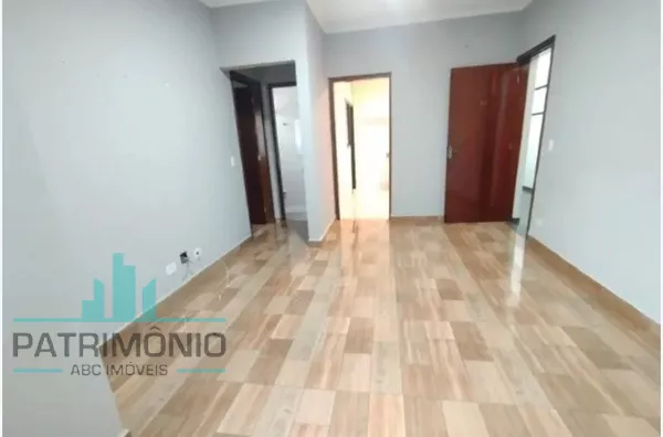 Apartamento à venda no Bairro Santa Maria em São Caetano Do Sul.