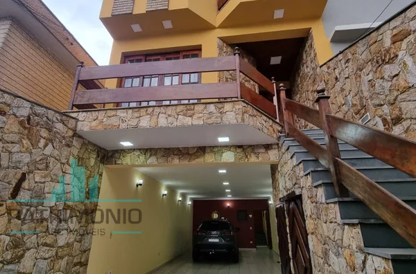 Sobrado Espaçoso a venda no Bairro Santa Maria em São Caetano do Sul