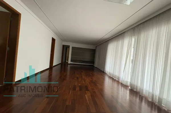 Apartamento para venda e locação no Edifício Raffaello no bairro Santa Paula em São Caetano do Sul.