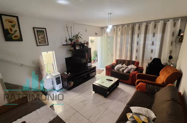 Sobrado à venda no Bairro Cerâmica em São Caetano Do Sul.