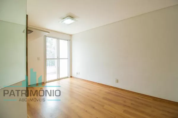 Apartamento com 50m² no Condomínio Club House à venda na Vila Alpina em São Paulo.