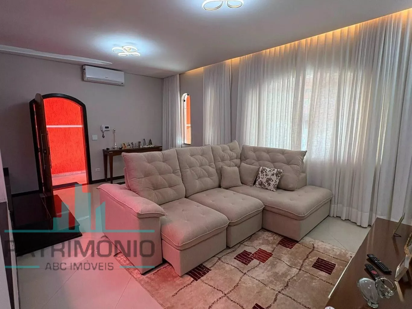Sobrado, 3 quartos, 240 m² - Foto 4