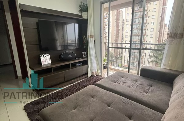 Apartamento à venda no Bairro Jardim Patente em São Paulo.