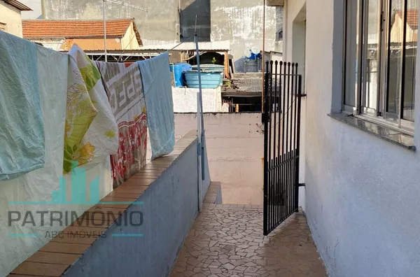 Corredor para casas de fundo