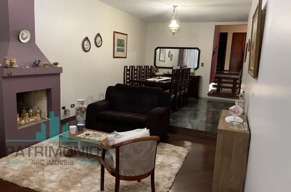 Sobrado para venda no bairro Santa Paula - São Caetano do Sul.