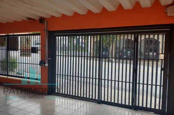 Casa a venda no Bairro Nova Gerty em São Caetano do Sul.