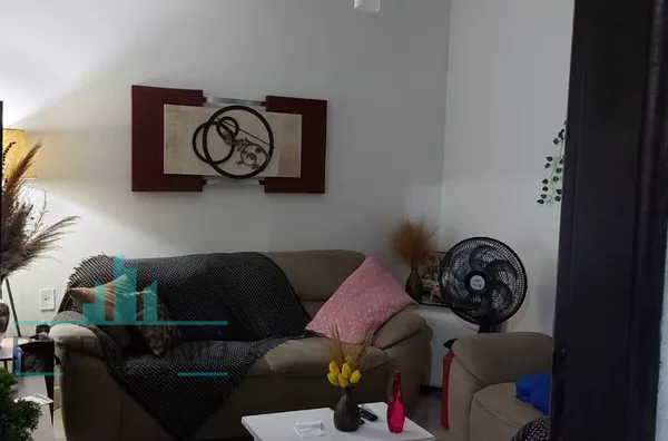 Casa a venda com terreno de 9x35m² no Bairro Nova Gerty em São Caetano do Sul