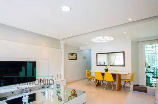 Sobrado a venda no Bairro Campestre em Santo André.