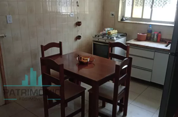 Casa à venda no Bairro Santa Maria em São Caetano do Sul.