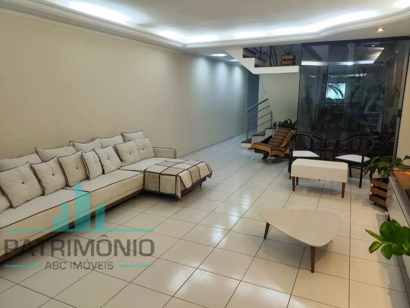 Sobrado, 3 quartos, 420 m² - Foto 2