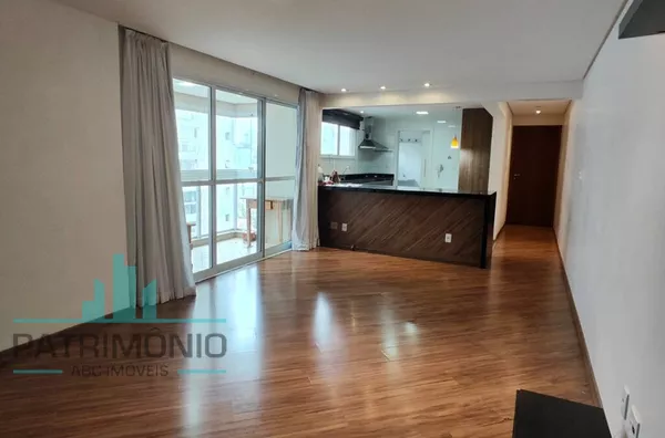 Apartamento com 122m² disponível para venda ou locação no Bairro Jardim Santo André.