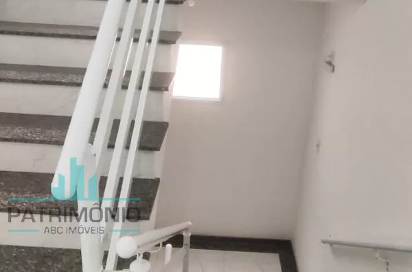 Apartamento à venda no bairro Campestre em Santo André.