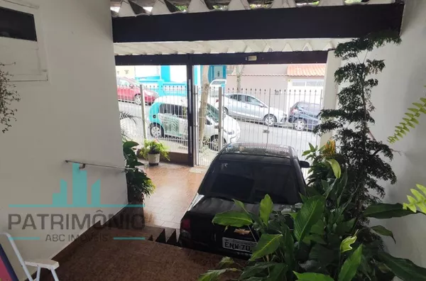 Casa térrea à venda ao lado do Parque Chico Mendes em São Caetano do Sul/SP