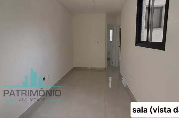 Cobertura à venda no Bairro Campestre em Santo André.