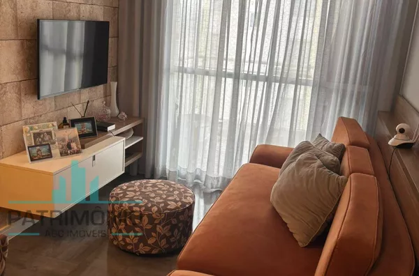 Apartamento à venda no Condomínio Conquista Reserva Campestre no bairro Santa Maria em Santo André.