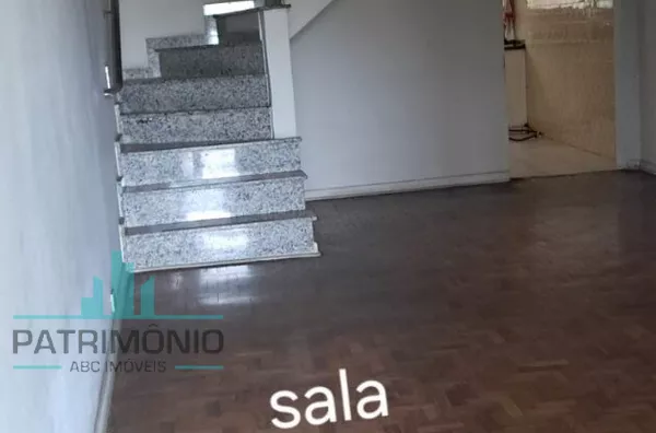 Sobrado à venda no Bairro Olímpico em São Caetano Do Sul.