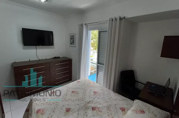 Apartamento à venda na Vila Camilópolis em Santo André.