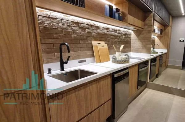 Apartamento à venda no Condomínio You Conceito São Caetano no Centro de São Caetano Do Sul. 