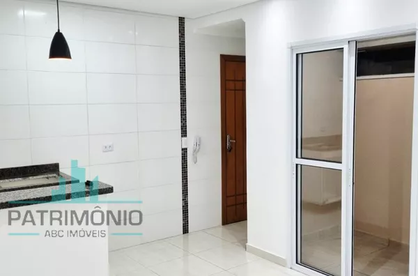 Apartamento à venda no Bairro Jardim Cristiane em Santo André.