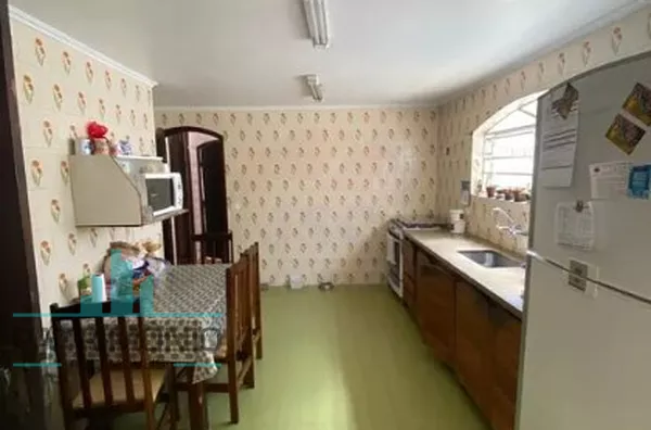 Espaçoso sobrado à venda no Bairro Jardim São Caetano - São Caetano do Sul.