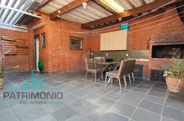 Casa a venda na Vila Palmares em Santo André.