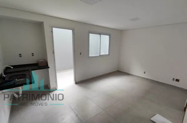 Apartamento de 47m² a venda na Vila Lucinda em Santo André.