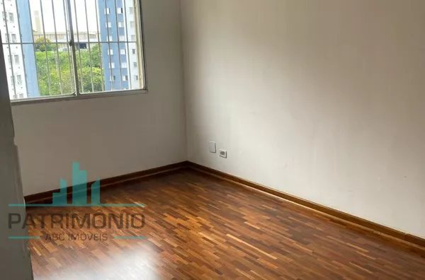 Apartamento à venda no Jardim Patente Novo em São Paulo.