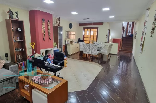 Sobrado Espaçoso a venda no Bairro Santa Maria em São Caetano do Sul