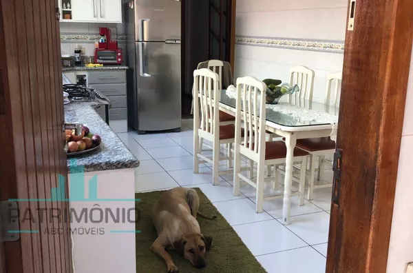 Sobrado com 300m² a venda no Bairro Santa Maria - Santo André.