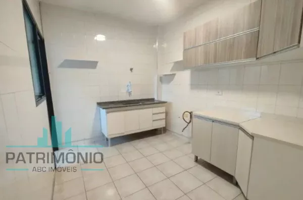 Apartamento à venda no Bairro Santa Maria em São Caetano Do Sul.
