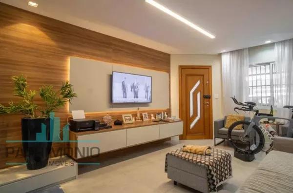 Sobrado à venda no Bairro Campestre em Santo André.