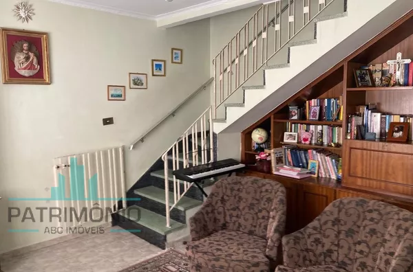 Sobrado à venda no Bairro São José em São Caetano Do Sul. 