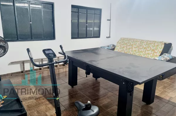 Edícula - Salão de jogos