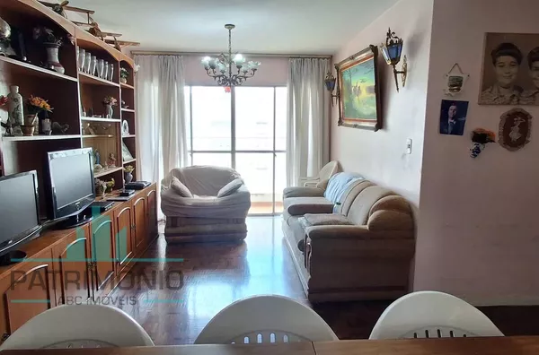 Apartamento à venda no Bairro Santo Antônio em São Caetano Do Sul.