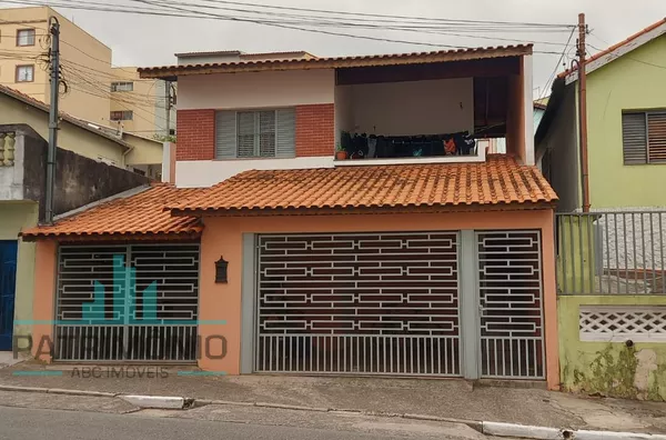 Casa a venda com terreno de 9x35m² no Bairro Nova Gerty em São Caetano do Sul