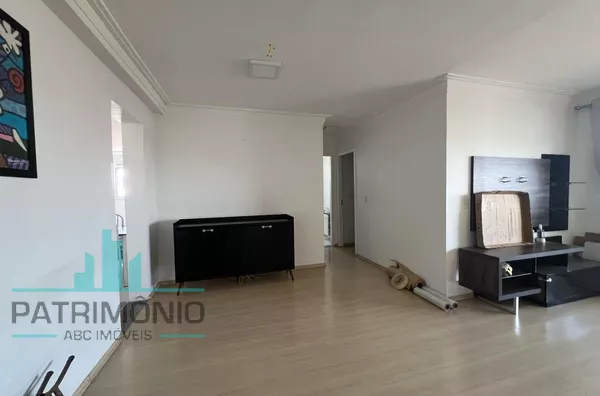 Apartamento no Edifício Tutóia à venda na Vila Camilópolis em Santo André.