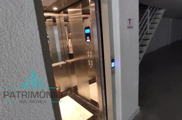 Apartamento a venda no Bairro Santa Maria em Santo André.