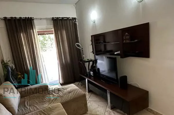 Amplo Sobrado à venda no Bairro Mauá em São Caetano do Sul.