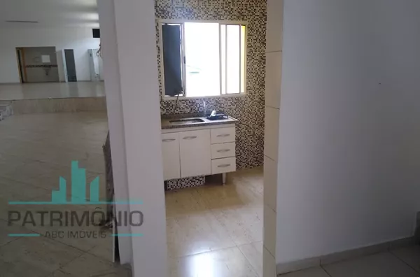 Salão para locação no bairro Nova Gerty em São Caetano do Sul.
