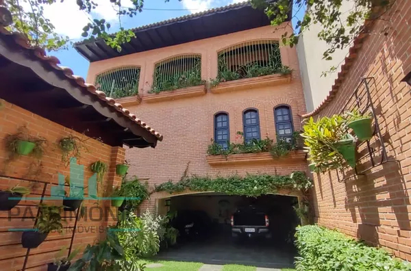 Maravilhoso sobrado à venda no Bairro Osvaldo Cruz em São Caetano Do Sul.