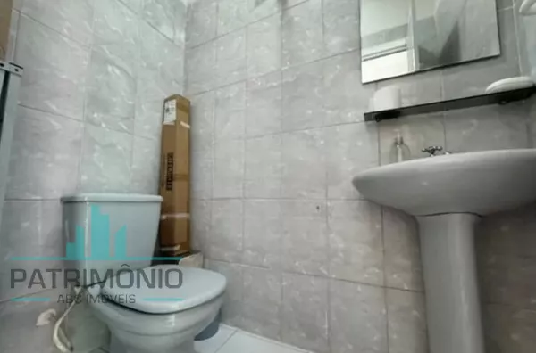 Banheiro da área de serviço